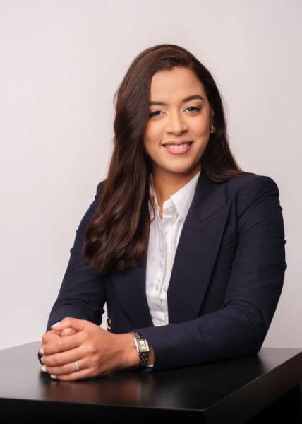 Professional headshot 04